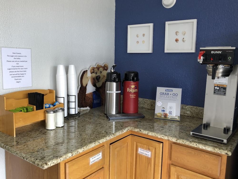 Travelodge By Wyndham Fort Myers North North Fort Myers Extérieur photo